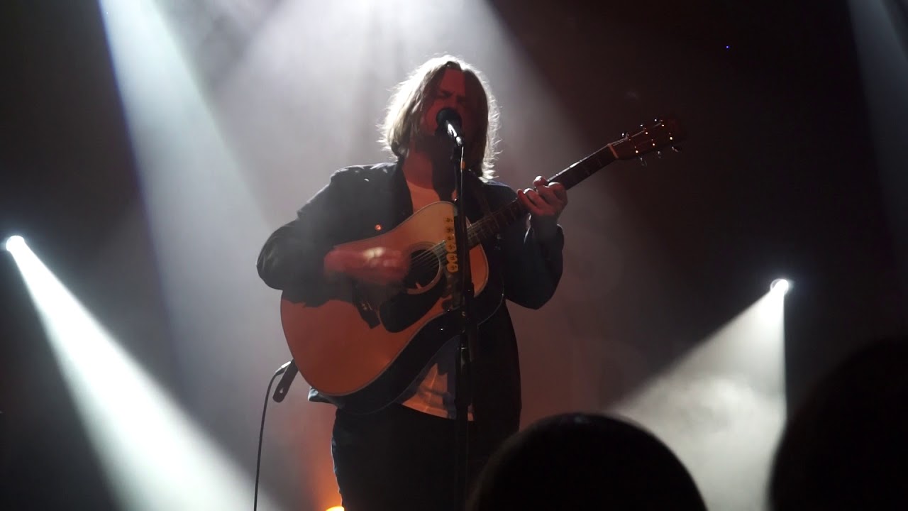 Lewis Capaldi - Lasting Lover  - LIVE (@ Brussels, Belgium)