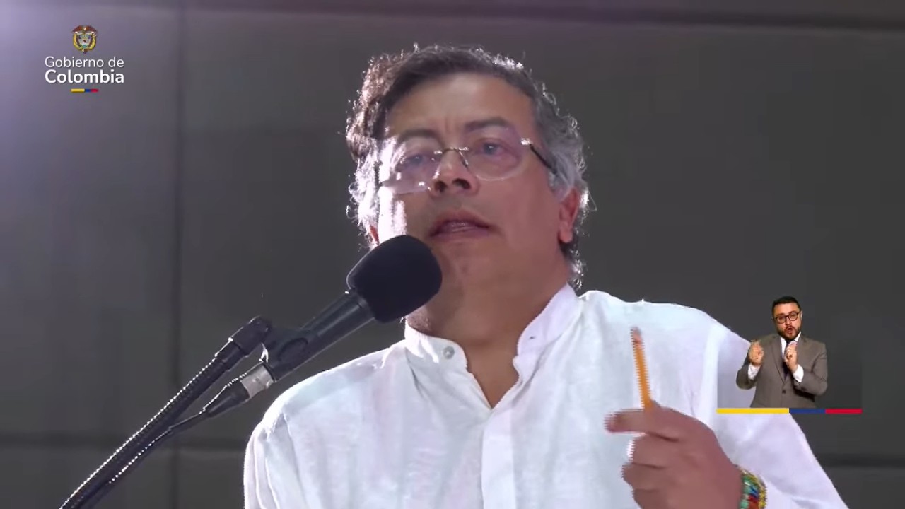 IMPACTADOS ¡Lo Aplaudieron! INTELECTUALES, MAGISTRADOS, ACADÉMICOS Y JURISTAS x esto que dijo e hizo