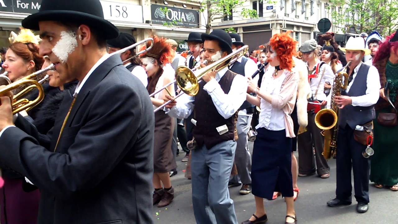 Zinneke parade 2016 - Brussels - 'Crash'