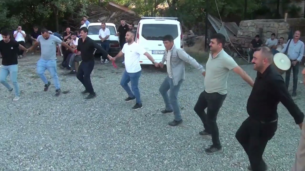 Rahmi demirkol un oğlu mustafa Demirkolun Düğnünden bayrak gezdirme ve Düğün Başlaması