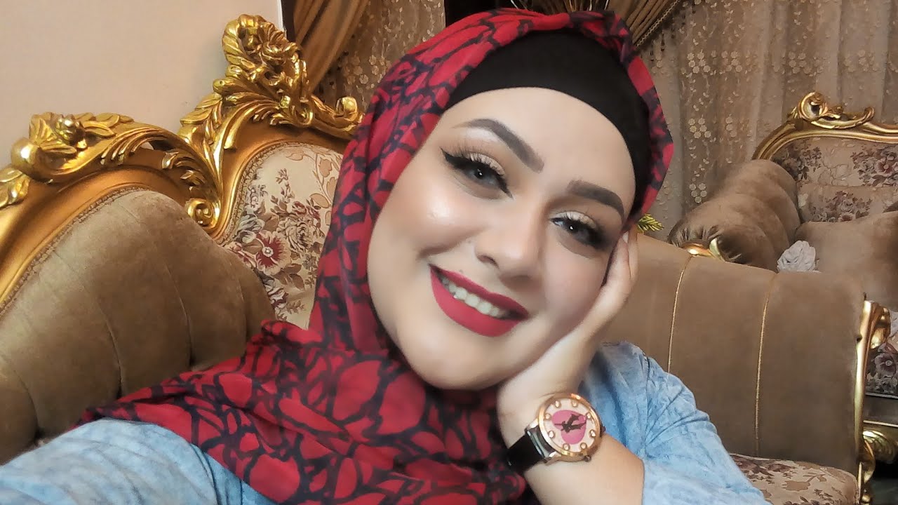 خليكي ميكب ارتست لنفسك واعملي ميكب سواريه يمشي ع كل لبس /طريقة رسم الايلينر للعيون المبطنه Aya alaa