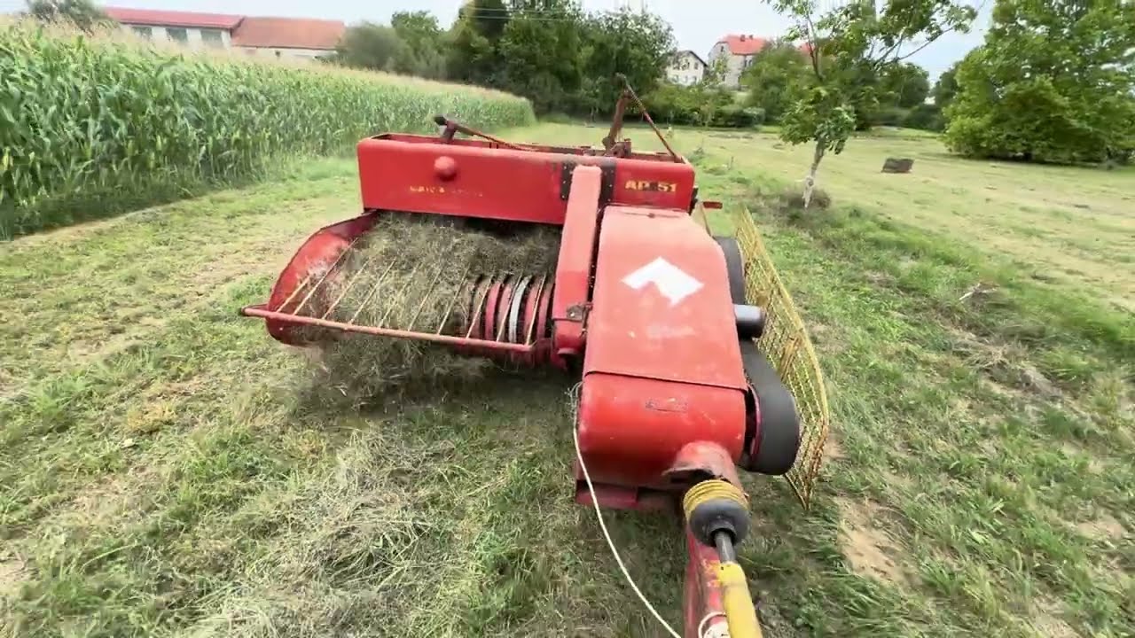 Late Summer small square baling with IH McCormick 624 & Welger AP51