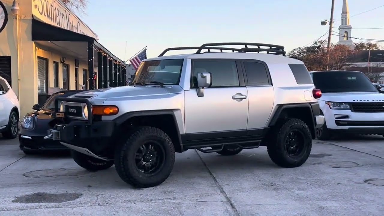 2007 Toyota FJ Cruiser | Lifted with 35's OFF-ROAD Package - For Sale at Southern Motor Company