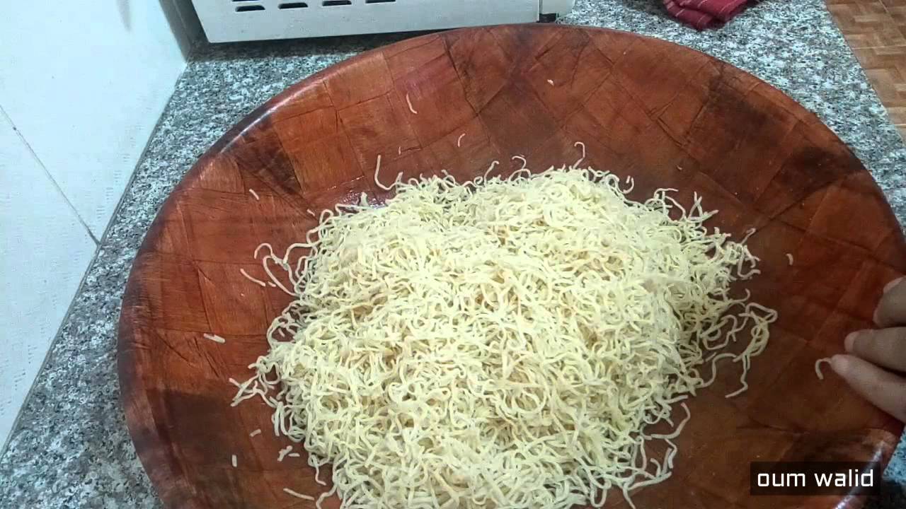 شهيوات ام وليد رشتة بالجاج مرقة بيضاء