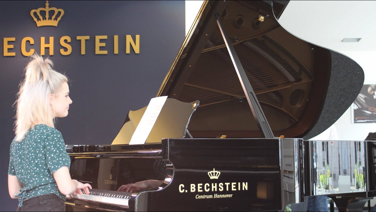 WIRD ES EIN MUSIKVIDEO GEBEN? (Will there be a Music Video?)(English Subtitles)