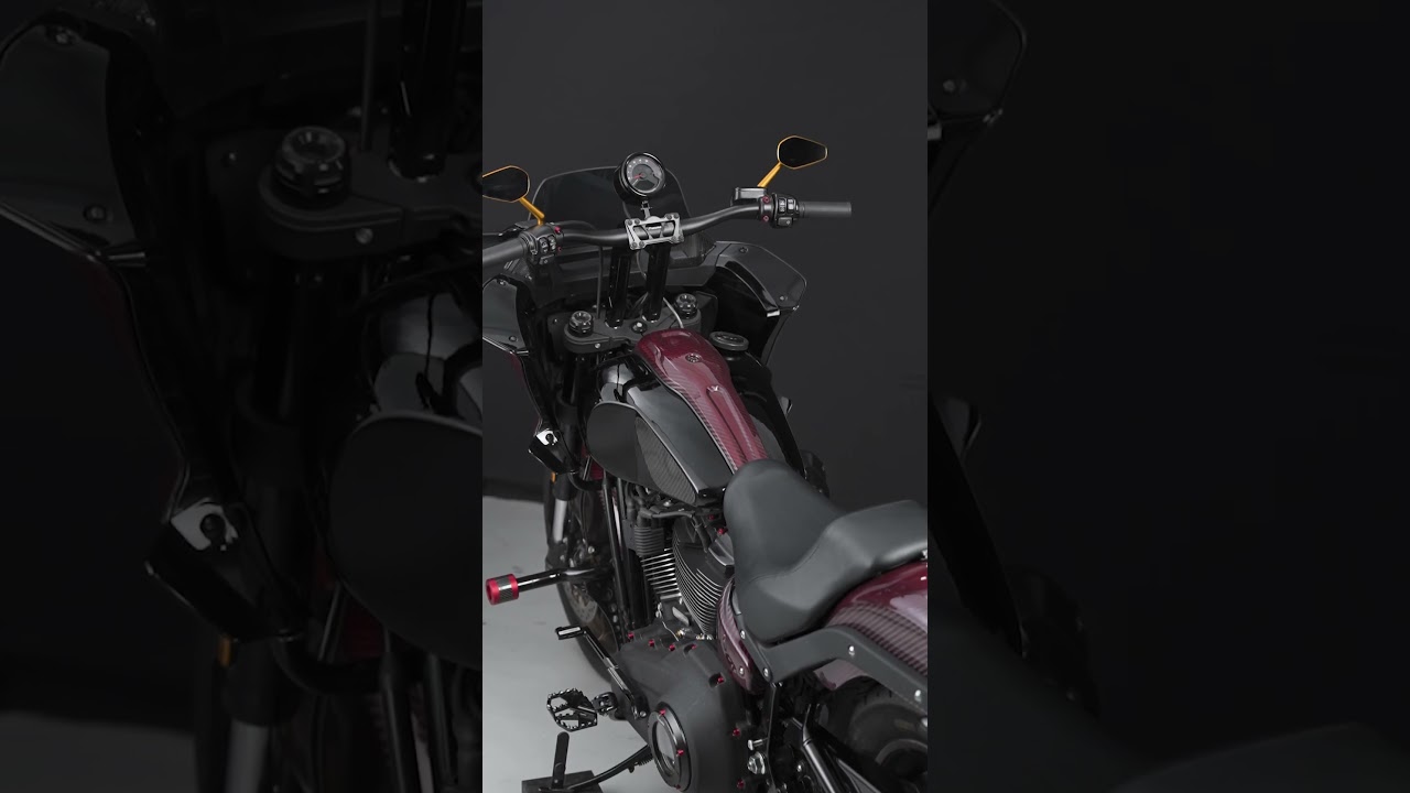 M8 Softail Holeshot Gas Tank