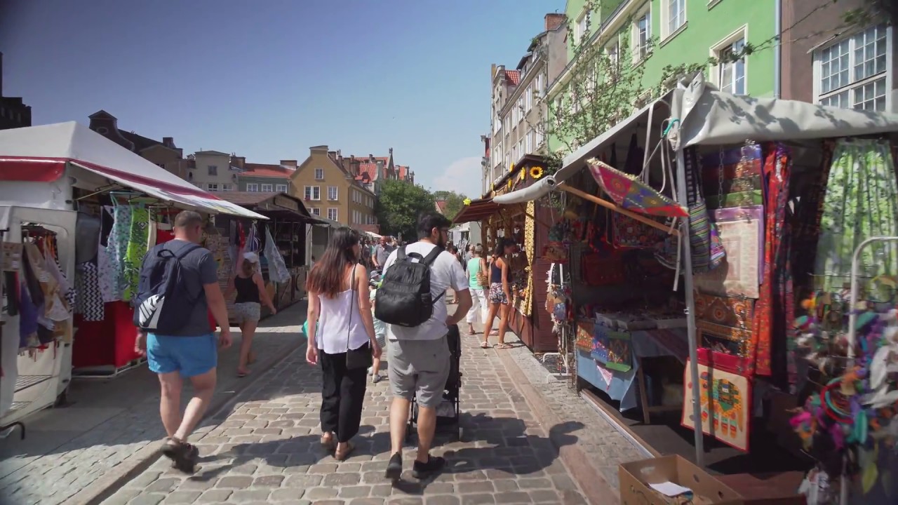 Poland, Gdańsk, walking around in Old Town on a hot summer day in July 2018