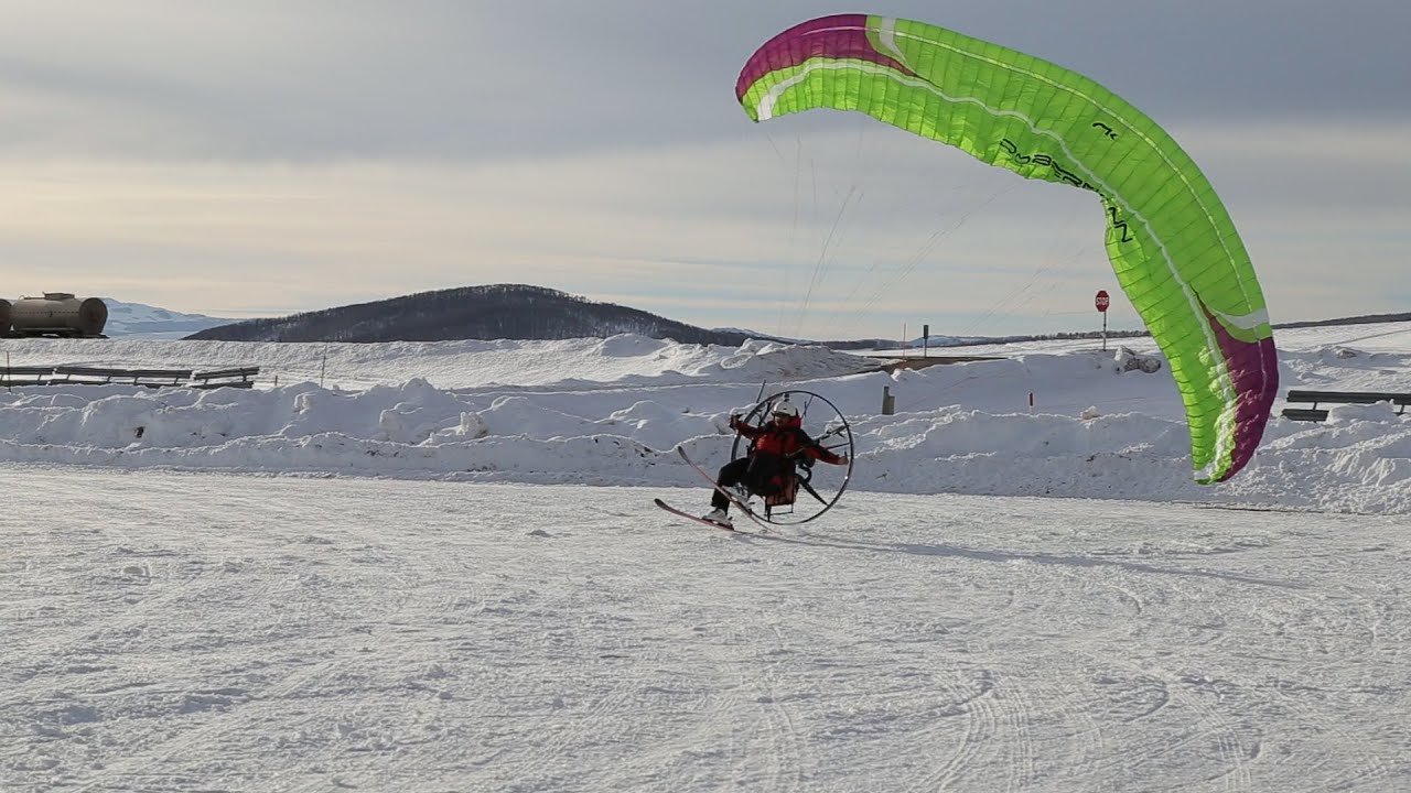 Team Fly Halo Motor Minute - Paramotor Ski Launch