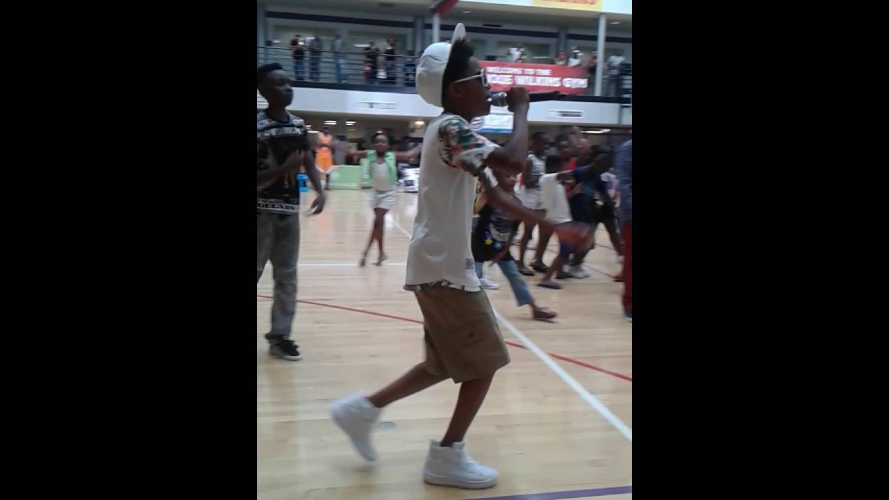 Lil-Ryan Performing Live