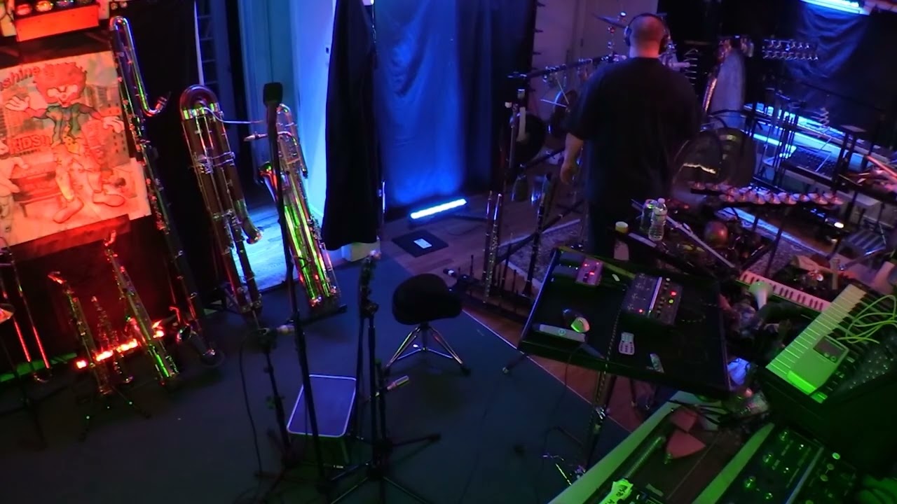 PEK Solo - Precedents - Precedents Shorty 06