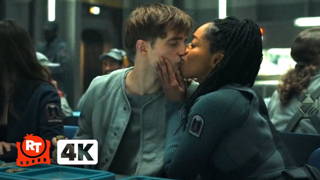 Mickey 17 (2025) 4K - Love and Death in Space | Movieclips