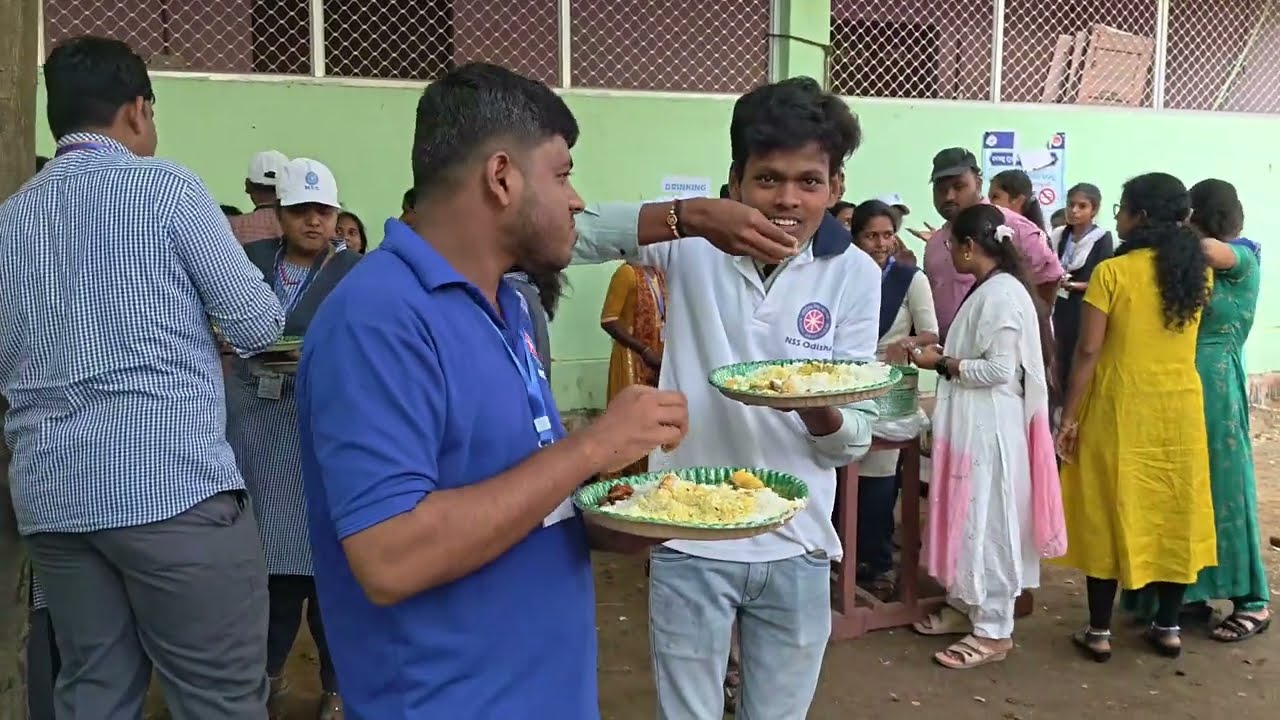 ପ୍ରଥମ ଦିନର Lunch ର ଦୃଶ୍ୟ #nbccollege 