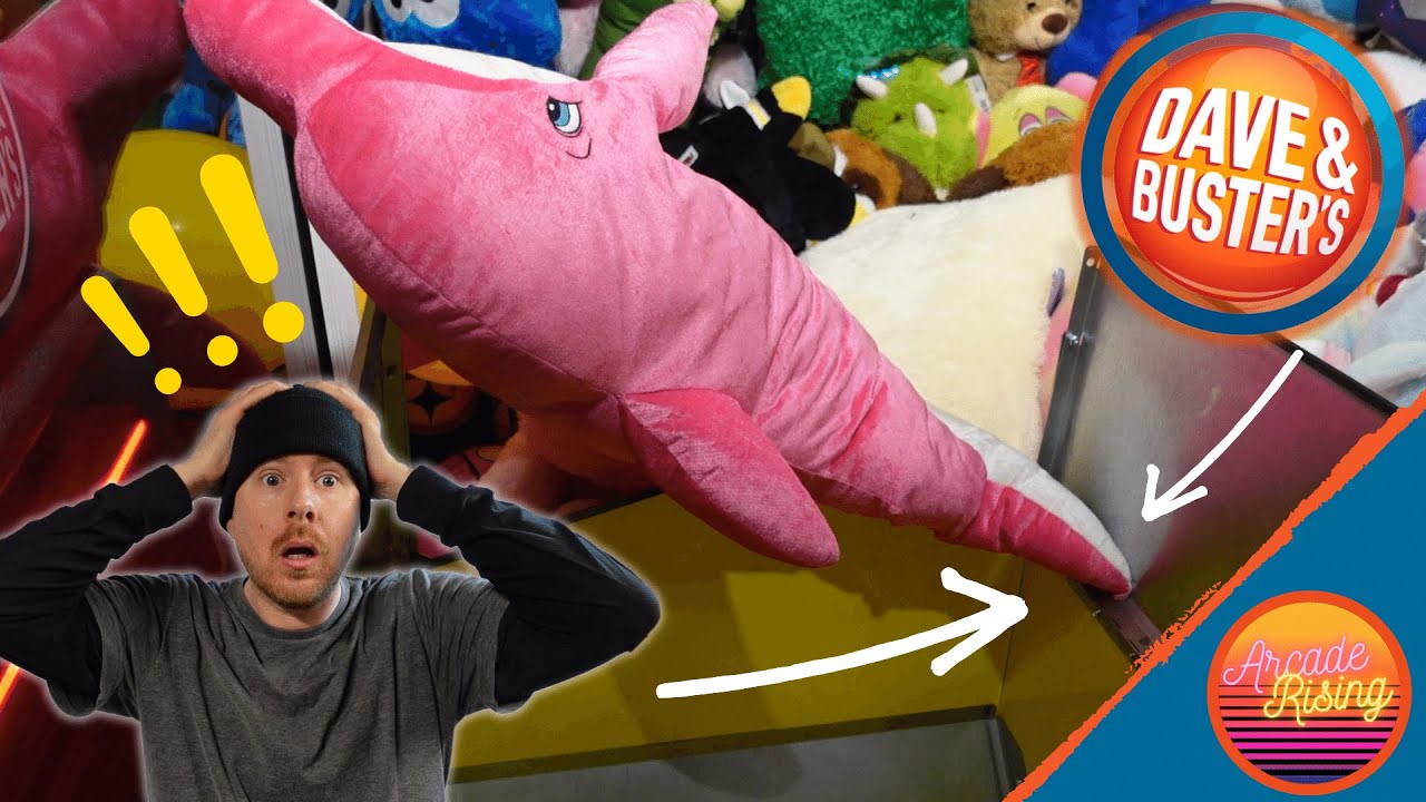 The Prize Is Stuck On the Big Claw Machine! Dave and Busters Arcade.