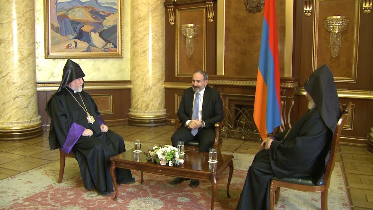 Փաշինյանը հյուրընկալել է Ամենայն Հայոց Գարեգին Բ և Մեծի Տանն Կիլիկիո Արամ Ա կաթողիկոսներին