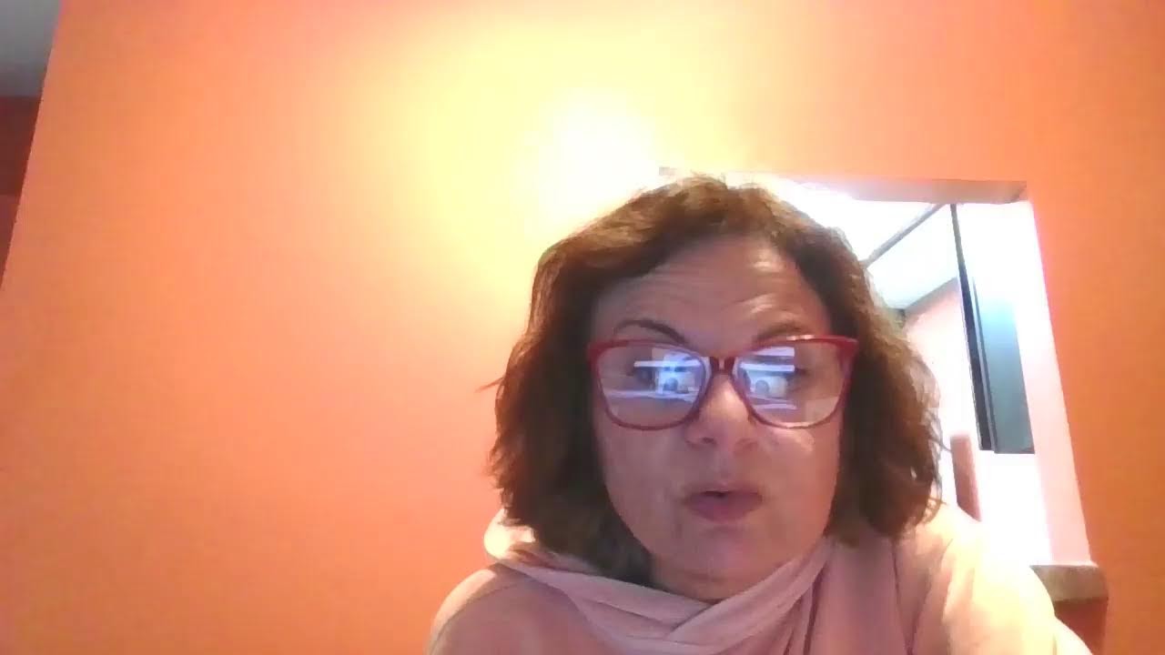 What do you want to know about teaching? Tell me your story below! Subscribe & comment 💕