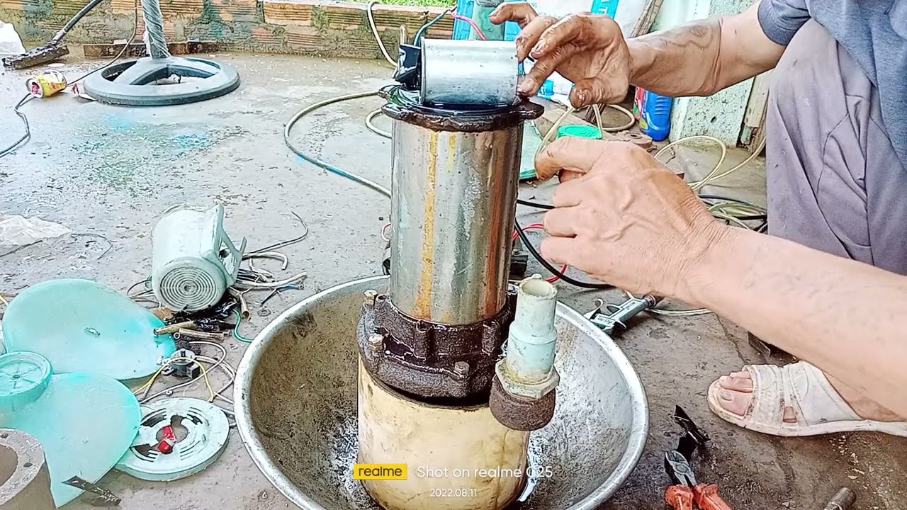 sửa con bơm chìm xì dầu chảy dầu