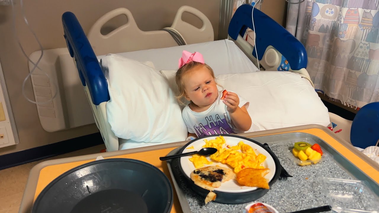 Toddler Naomi fell seriously ill, and we were admitted to the hospital.