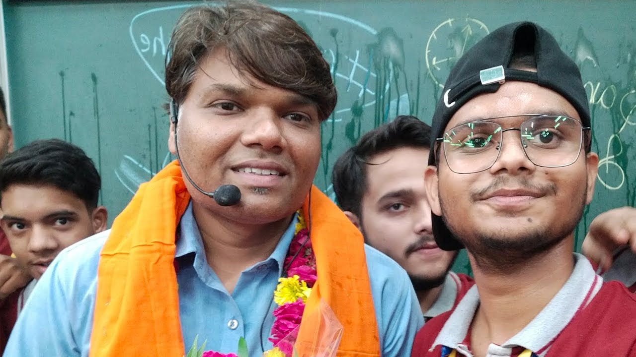 V.S.Sir Famous Dialogues😍,V.S. Sir's Birthday Celebration 🎉 At Motion,Kota...💖@MotionNVSir#kota