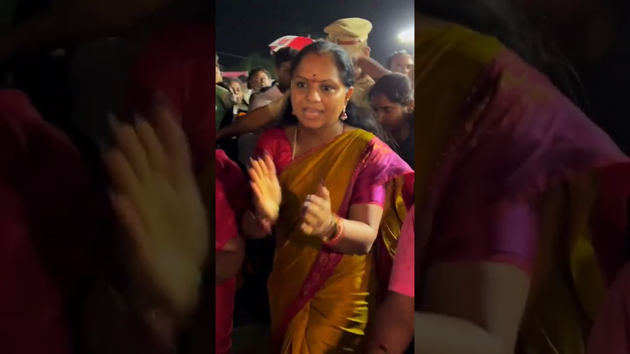 TRS MLC KAVITHA AKKA Bathukamma Celebrations