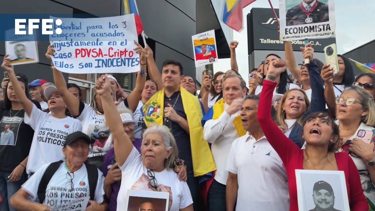Excarcelados encabezan caravana en Caracas para exigir libertad de presos políticos