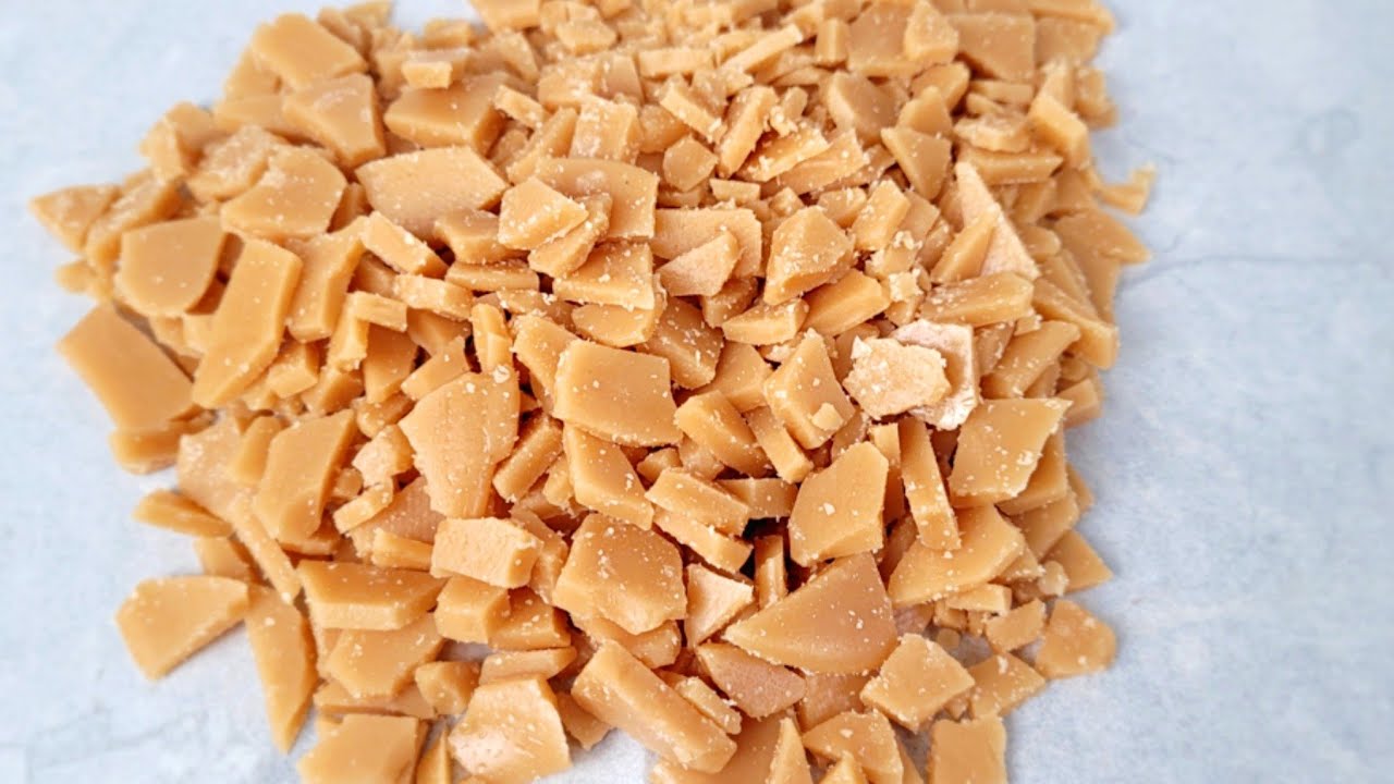 Easy Homemade Toffee Bits