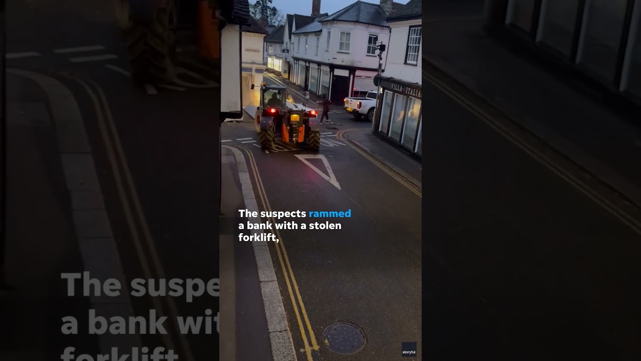 Thieves get creative in their ATM heist, steal machine from bank with forklift #Shorts