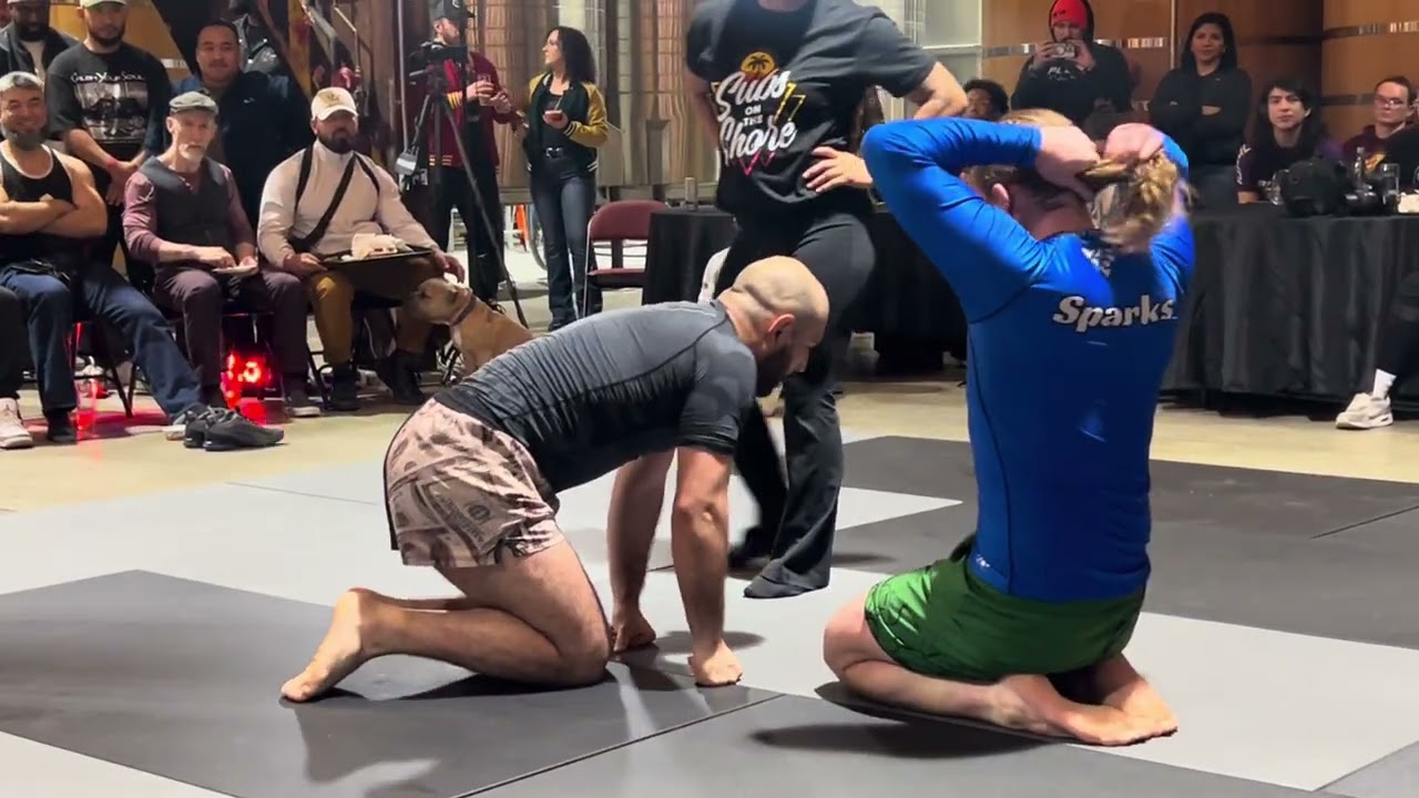 Subs on the shore Carlos Cruz 