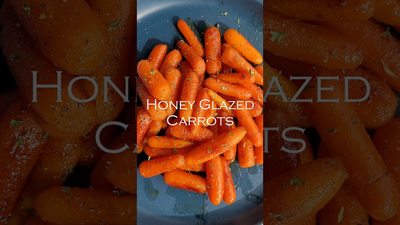 HONEY GLAZED CARROTS - an easy side dish that is sure to please everyone! #recipe