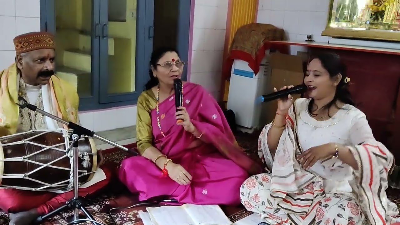 🌹 भगतो ने मिलजुल कर तेरा भवन बनाया है 🌹कैसा सुंदर भाव है भगतो के🌹