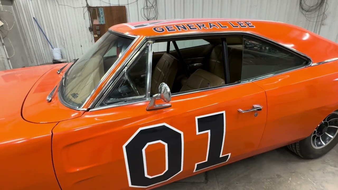 Real General Lee! Let’s see how my replica holds up to the screen used cars