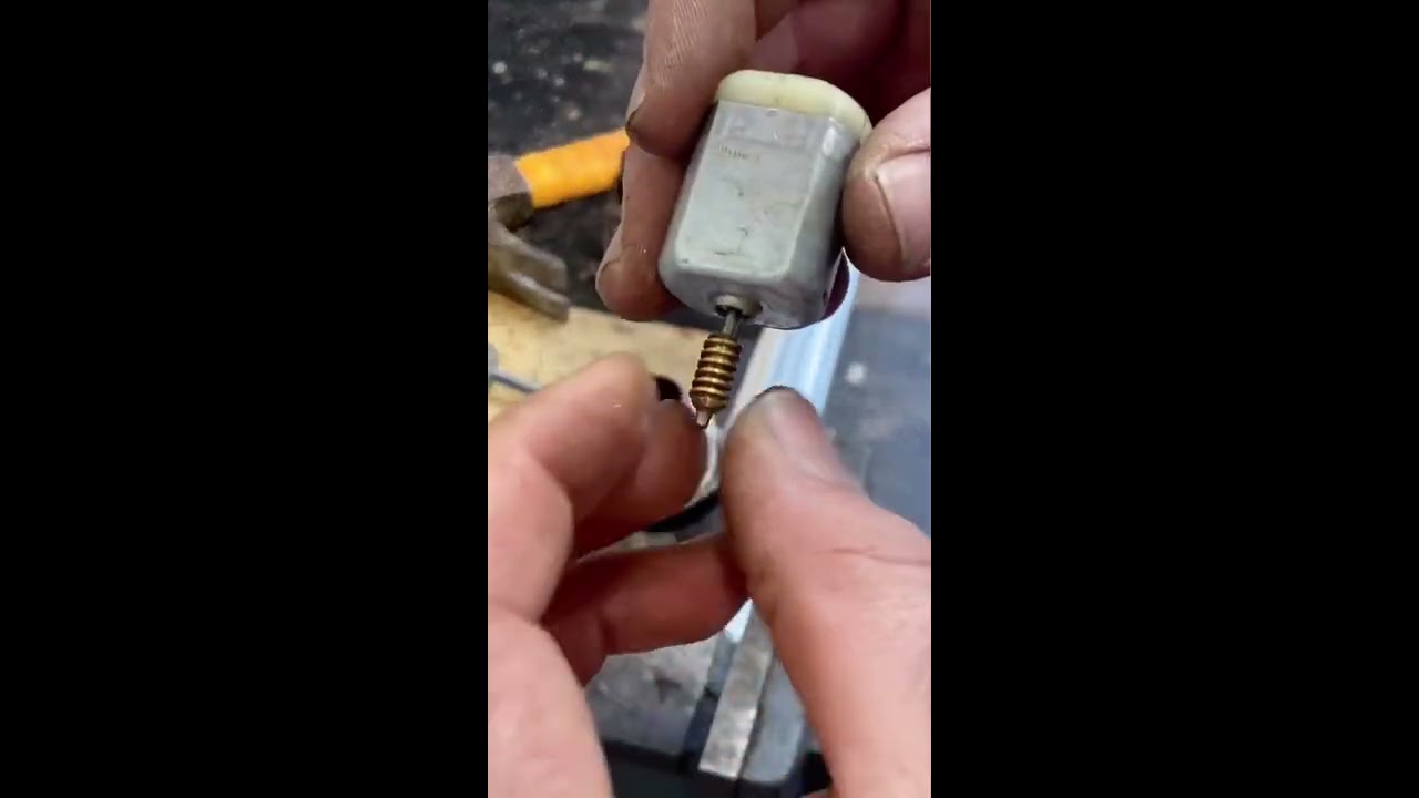 2007 Avalanche power fold mirror REPAIR  NO Parts!