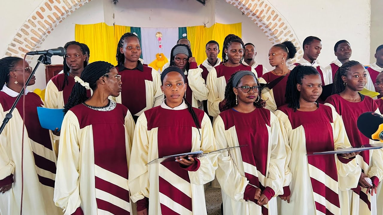 Nnaberanga mu mutima gwa Maria | Cherubim Choir Presentation | KIU Marian Concert 