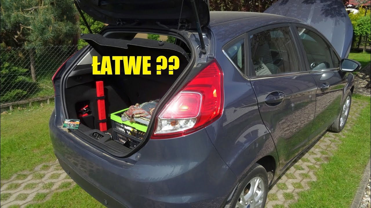 Wymiana żarówki tylnej FORD FIESTA MK 7. Demontaż lampy tył Wymiana postojówki, stopu kierunkowskazu