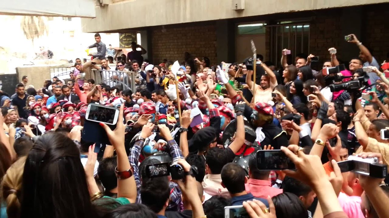 حفلة تخرج كلية المنصور الجامعة قسم العلوم التجارية 2013
