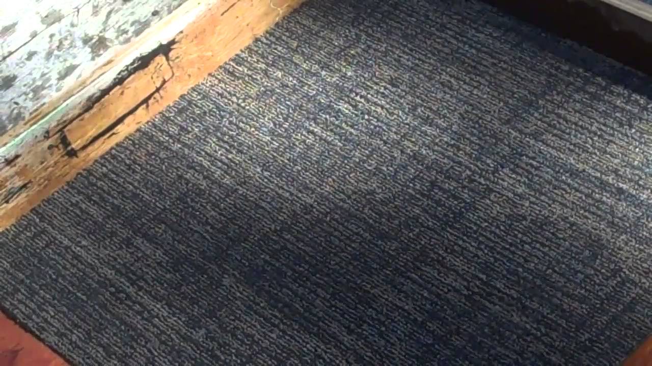 How to clean carpet after water damage