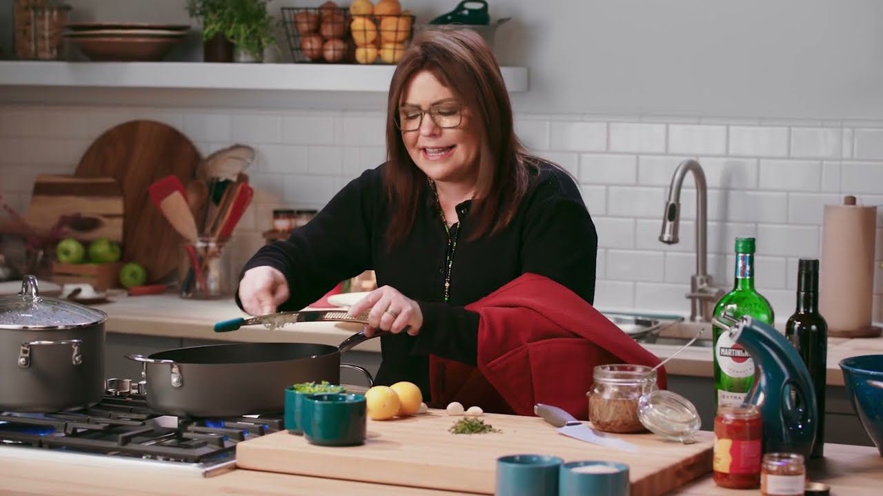How To: Master Linguine and Clams 🍝 ⁠| Rachael Ray 