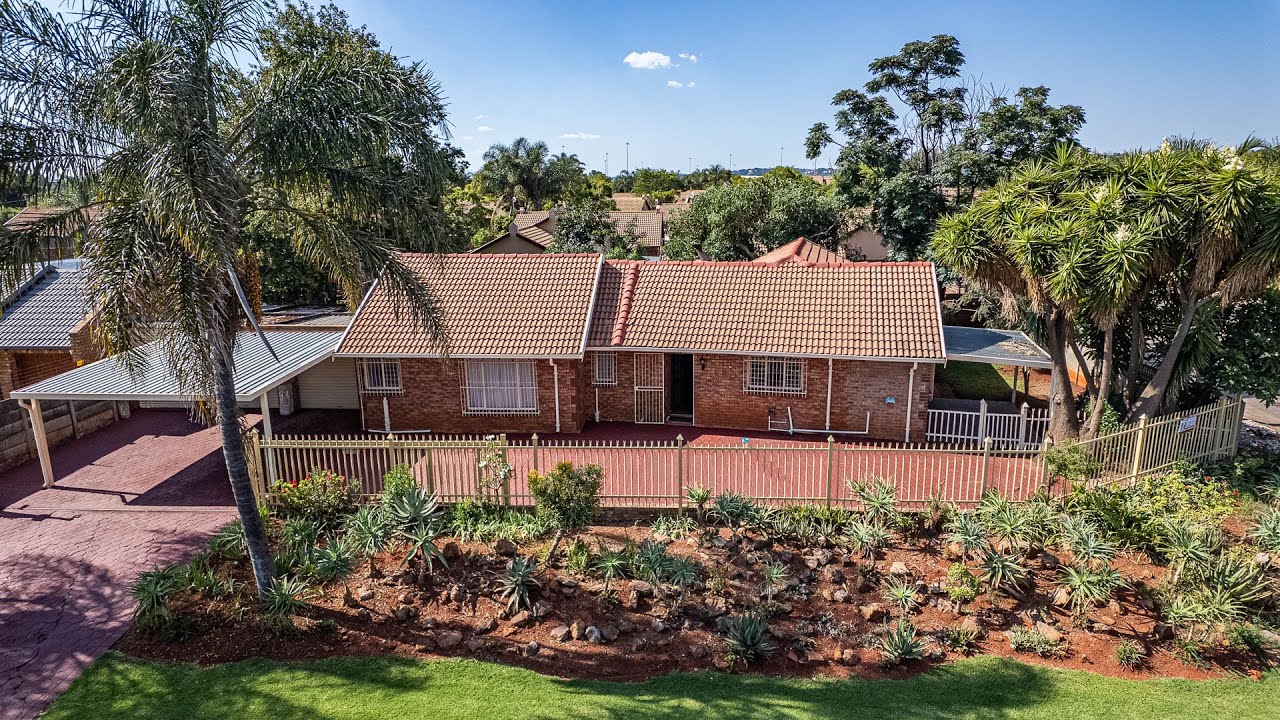 3 Bedroom For Sale - Pierre van Ryneveld