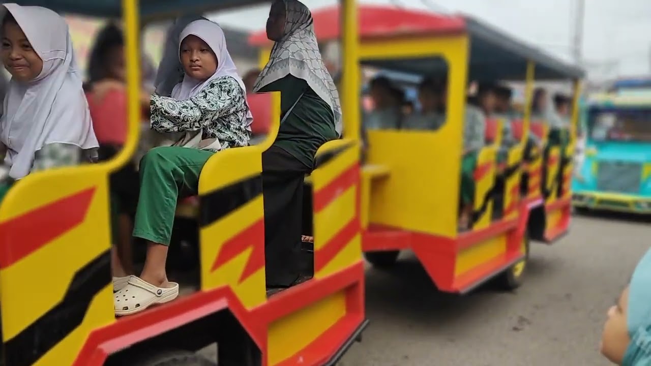Pawai wisuda TPQ dan MADIN AR-ROHMAN Banyurip Alit - Kota Pekalongan