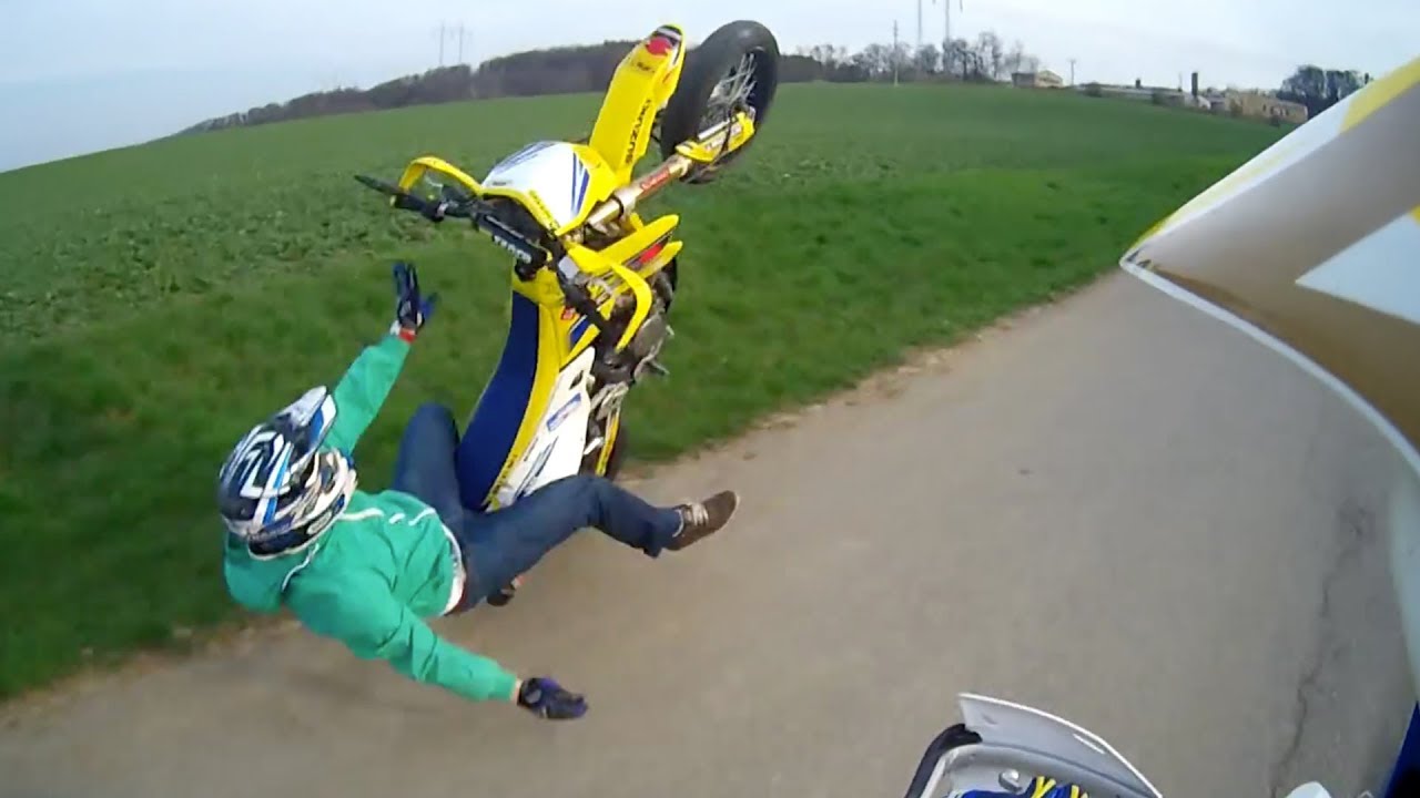 Hectic Motorbike Wrecks, Fails &  Moto Moments 2018