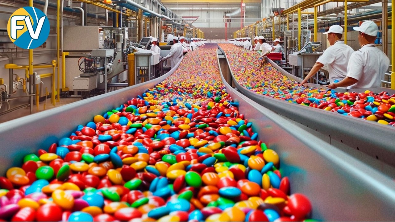 Dentro de la fábrica de M&M's: Cómo se fabrican 400 millones de caramelos al día.