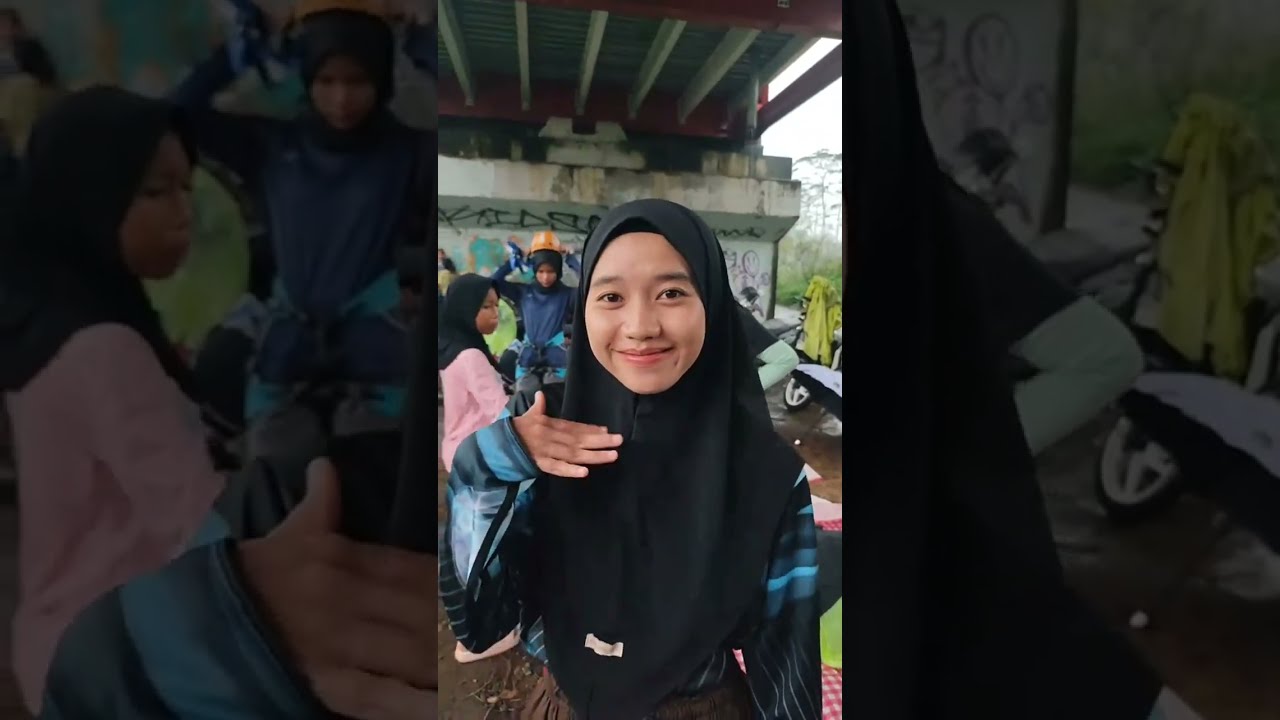 NGABUBURIT SAMBIL OLAHRAGA RAPPELING DI MAGELANG