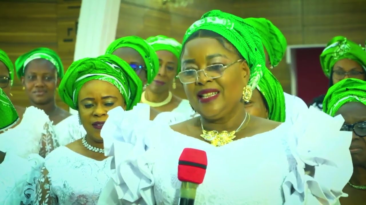 MOTHERING SUNDAY SINGSPIRATION: HONOUR YOUR MOTHER