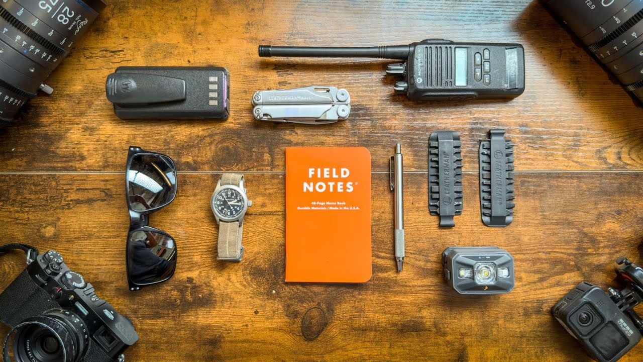 EDC (повседневные вещи) оператора, снимающего на выживание