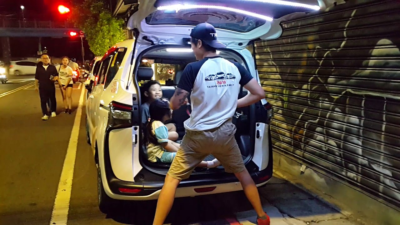 第三剎車燈 SIENTA 字樣小貼