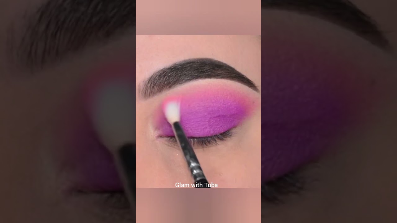 Eyelook With Matte Eye Shadows 