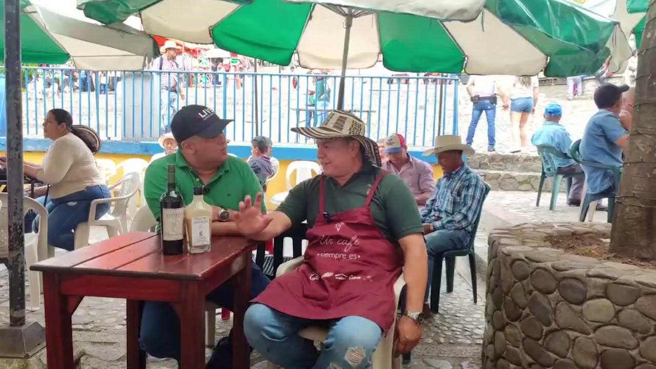 Vino de Café · Producto 100% Artesanal Colombiano · Vino Dulce