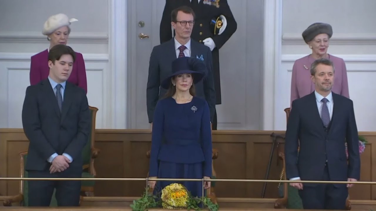 Denmark Royal Anthem | Their Majesty Visit Parliament