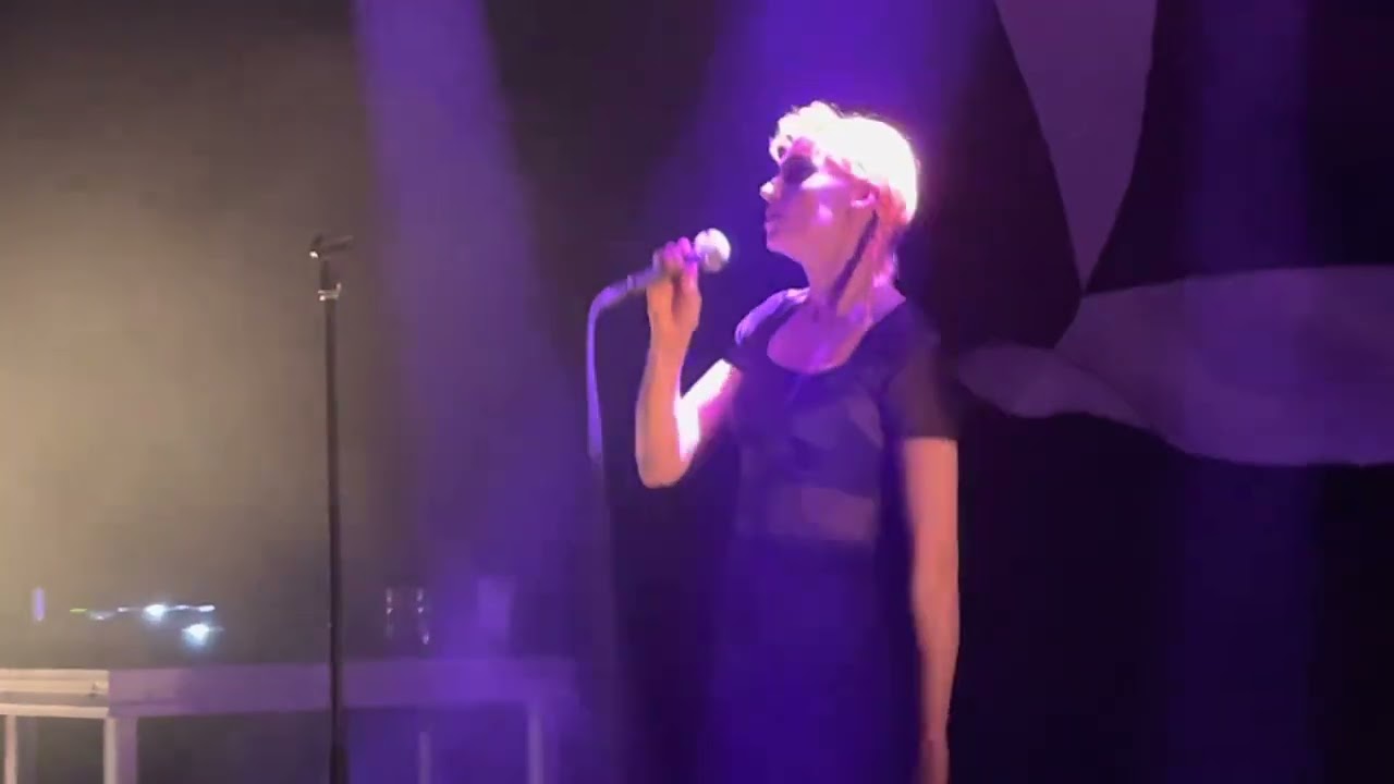 Molly Nilsson - A Slice of Lemon @ Babel, Malmö 2022-05-27