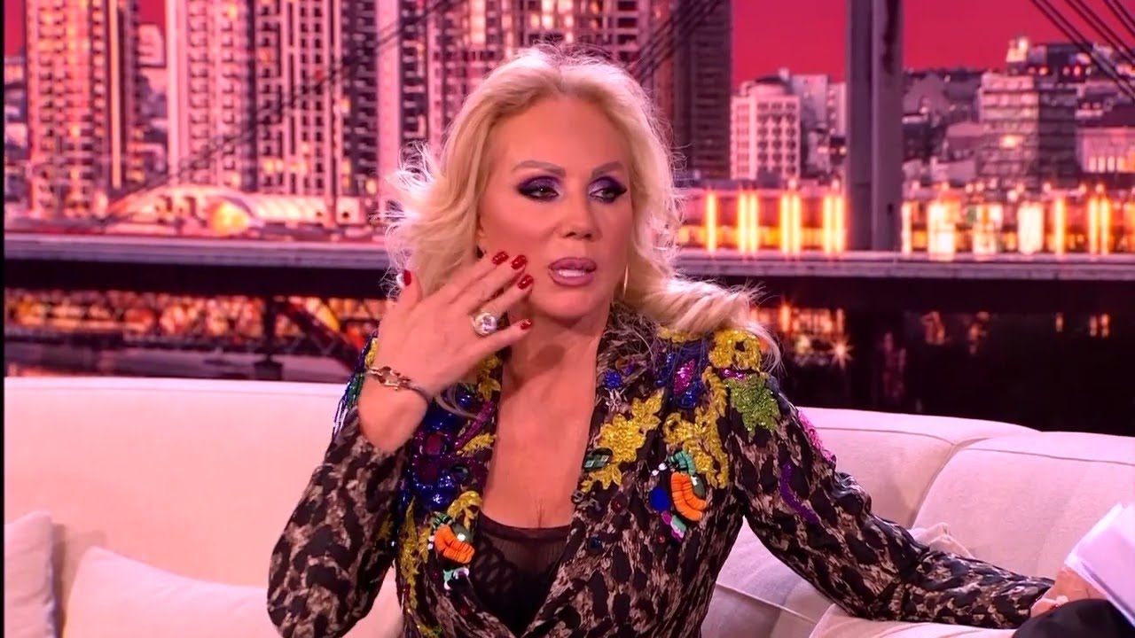 Lepa Brena o poljupcu sa Draganom Bjelogrlićem (Ami G Show S15)
