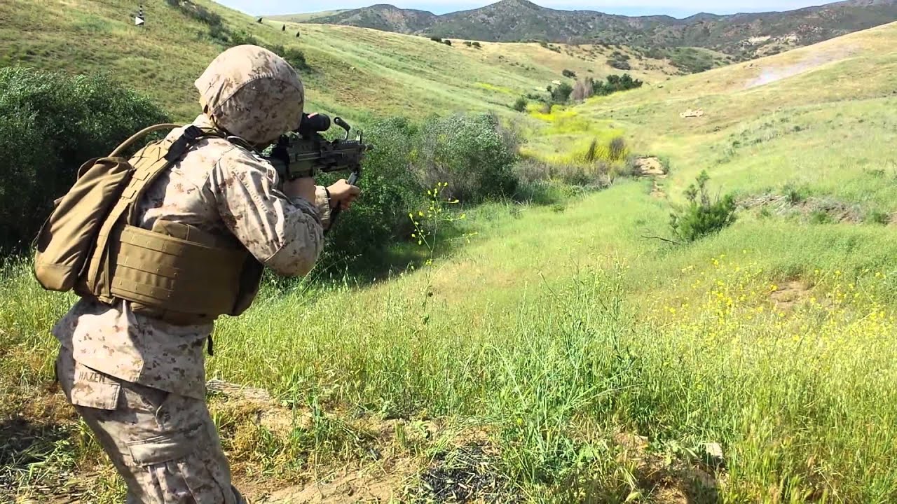 Standing m249 SAW shoot